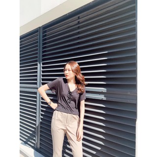 Áo thun cổ tròn và cổ tim trắng,đen,be Freesize