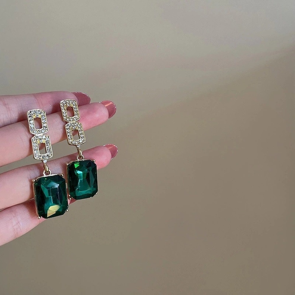 Bông Tai Đính Đá Ngọc Lục Bảo Phong Cách Hàn Quốc Thanh Lịch