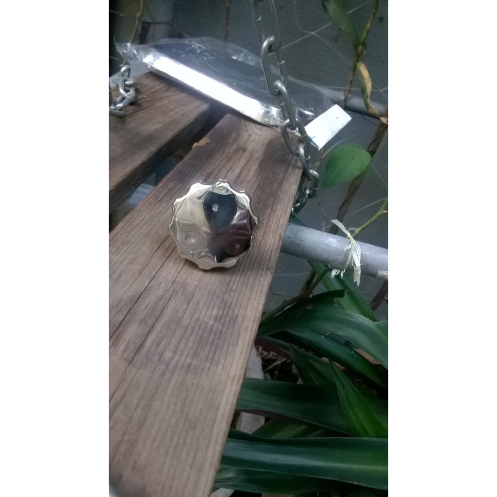 Nút cốp xe honda 67 bằng inox