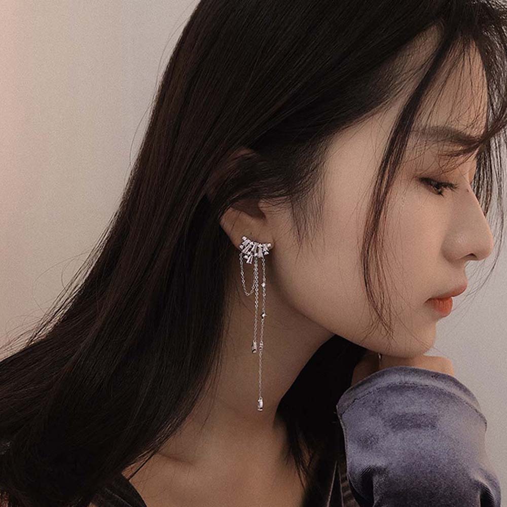 Khuyên tai nữ trang dáng dài tạo hình độc đáo