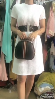 Váy body trắng 115k