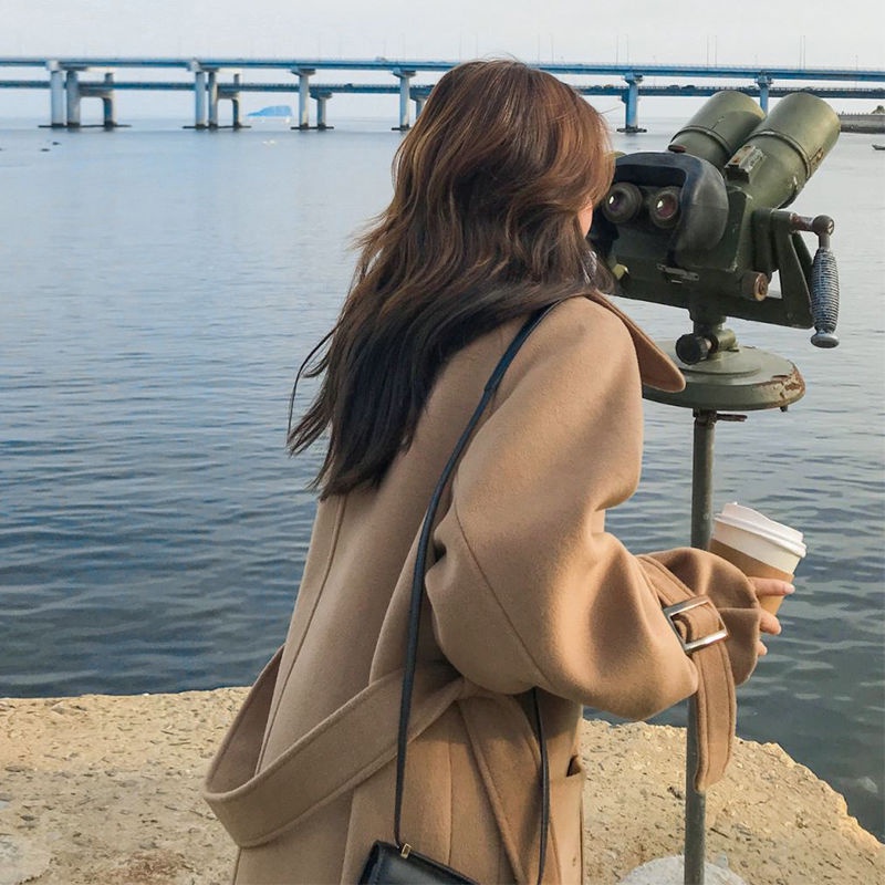 Áo khoác len dáng rộng màu lạc đà thời trang thu đông mới cho nữ 2021