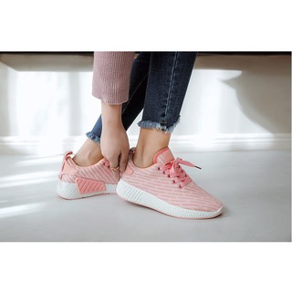 GIÀY THỂ THAO NỮ NMD R2 PRINK