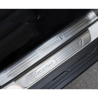 Ốp viền bậc cửa Hyundai Tucson 2016-2020 inox