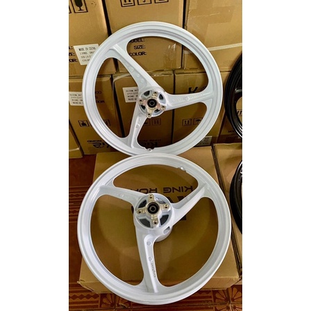 Đại hội 3 đao nhé ae. Kính thưa các loại 3 đao luôn á mâm 3 đao kingdoad về hàng cho xe Sonic 1.6-1.6