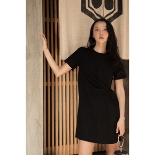Đầm đen xoắn eo nữ EDINI - D1157