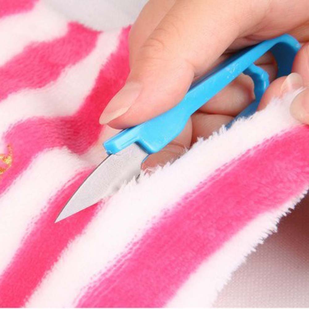 Kéo cắt chỉ thiết kế nhỏ gọn tiện lợi và dễ dùng