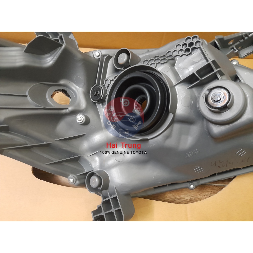 Đèn pha Toyota Innova 2012-2015 chính hãng  | 8113005K20