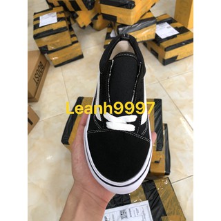 Giày thể thao đen trắng slk