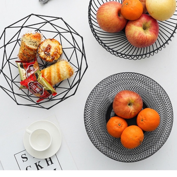 Rổ sắt đựng trái cây kiểu dáng hình học nhiều mẫu dùng để decor trưng bày trong phòng khách, phòng ăn,…