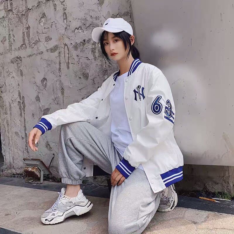 ÁO KHOÁC BOMBER NAM NỮ BÓNG CHÀY 2 LỚP KHÔNG NÓN THÊU LOGO NÚT BẤM PHONG CÁCH HÀN QUỐC HOT TRE13