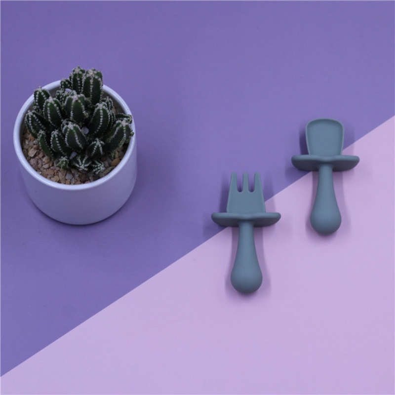 Bộ 4 Dụng Cụ Tô Muỗng Nĩa Tập Ăn Cho Bé Bằng Silicone Chống Trượt