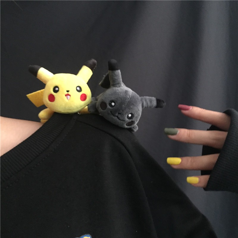 Phụ kiện trang trí quần áo hình pikachu dễ thương