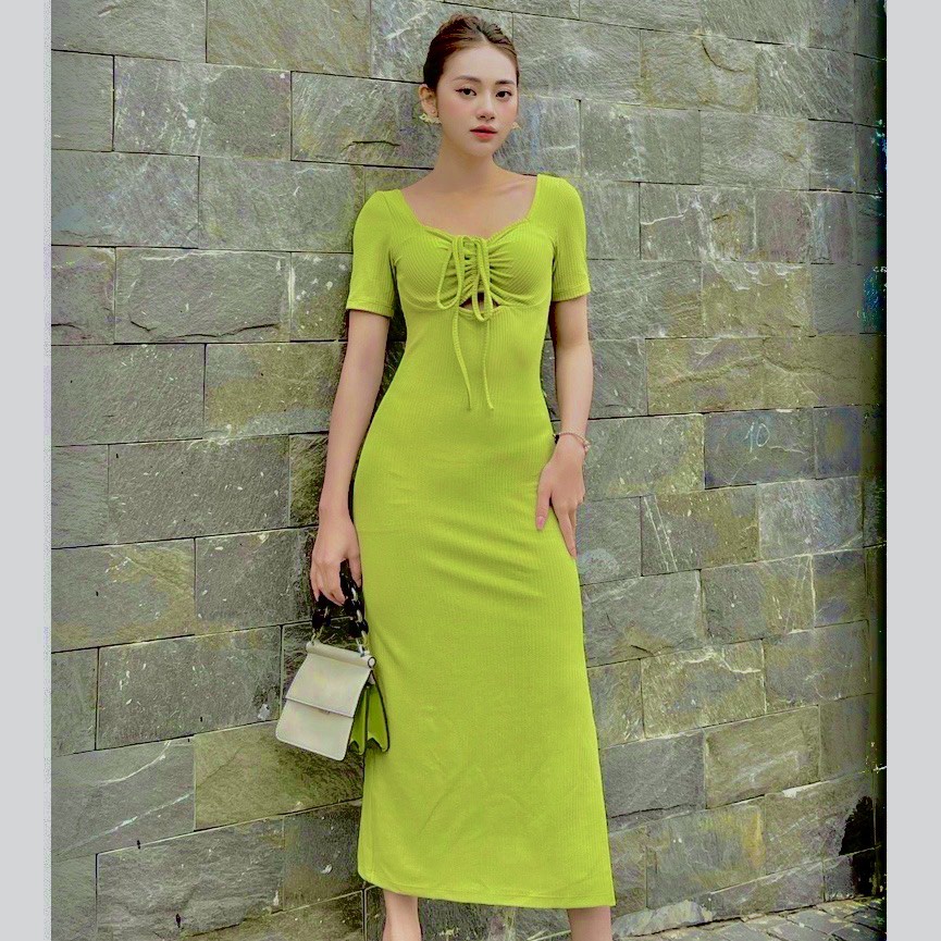 Đầm tay ngắn rút dây ngực ôm body dáng dài xẻ tà trơn cực xinh , chất thun gân mềm mát