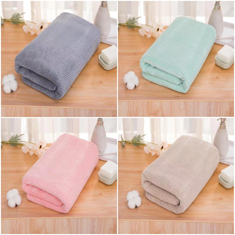 Khăn tắm cỡ lớn kích thước 70x140cm 100% Cotton cấu trúc nổi ô thấm nước cực tốt - Hàng nhập khẩu