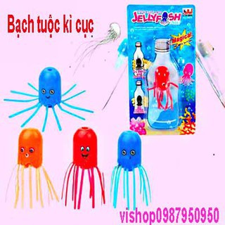 SỨA KÌ LẠ bóp chạy trong chai nước
