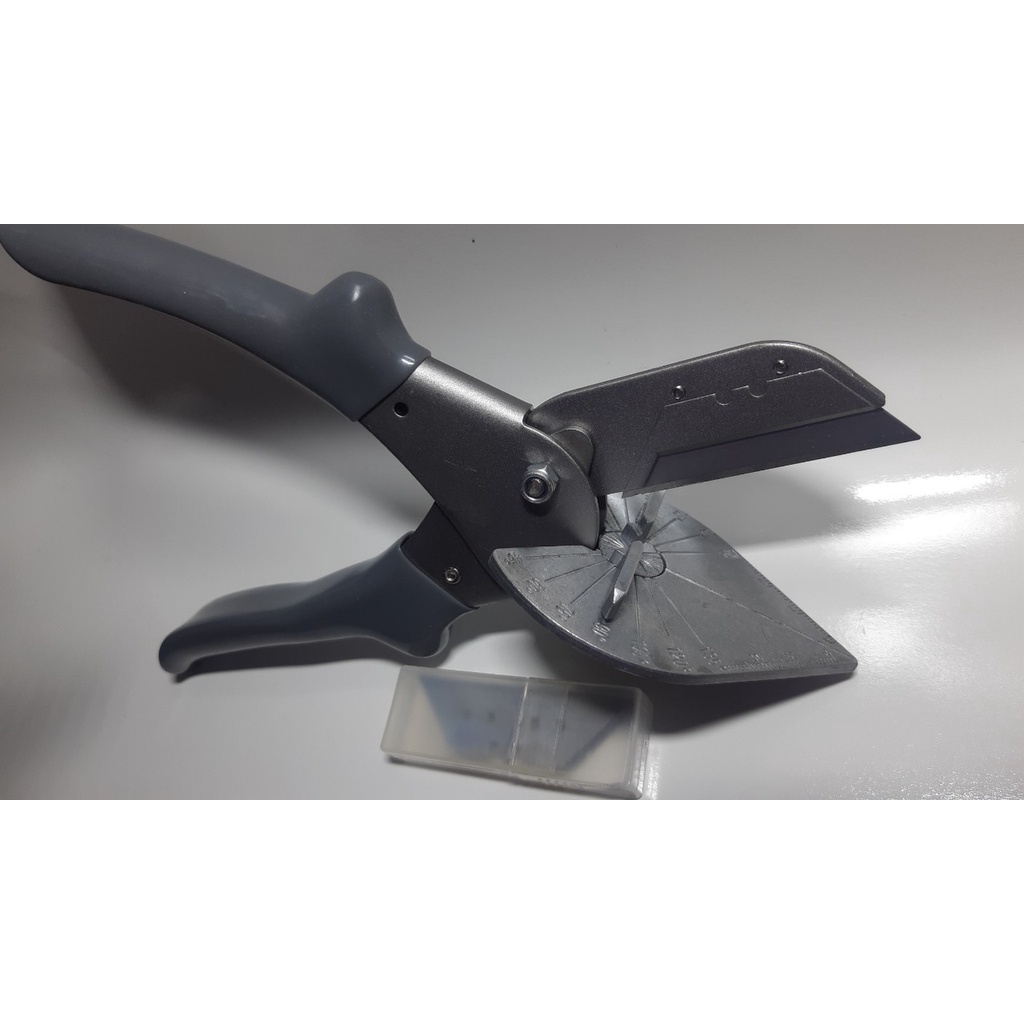 Kéo cắt zoang ( doăng - ron) tủ lạnh kèm 10 lưỡi dao sơ cua