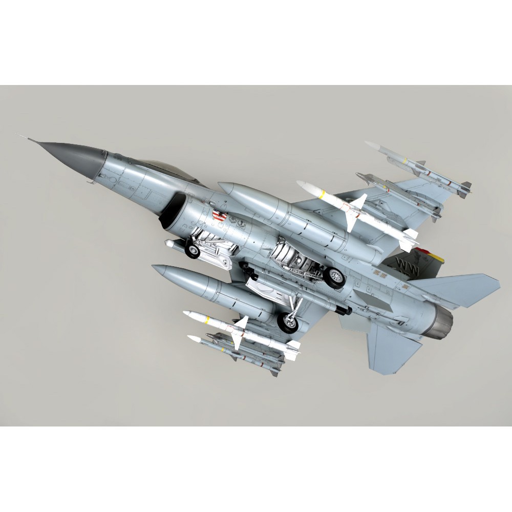 61098 Mô hình máy bay quân sự 1/48 SCALE LOCKHEED MARTINTM F-16CJ [BLOCK 50] FIGHTING FALCONR  - GDC