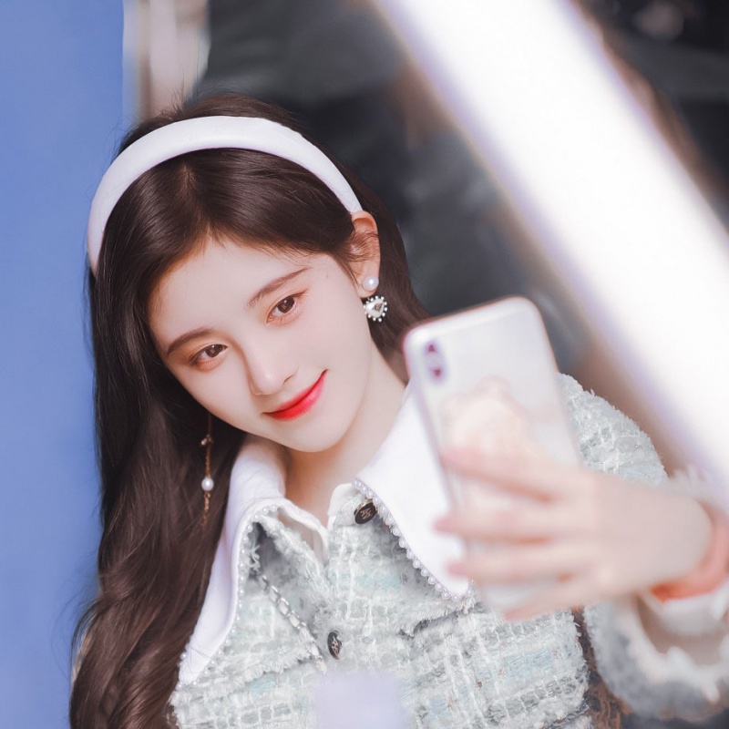 Cài tóc xốp màu sắc đơn giản thời trang