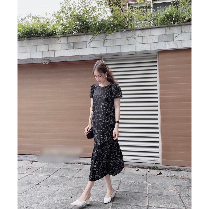set váy đen chấm bi cổ tròn đuôi cá dáng maxi