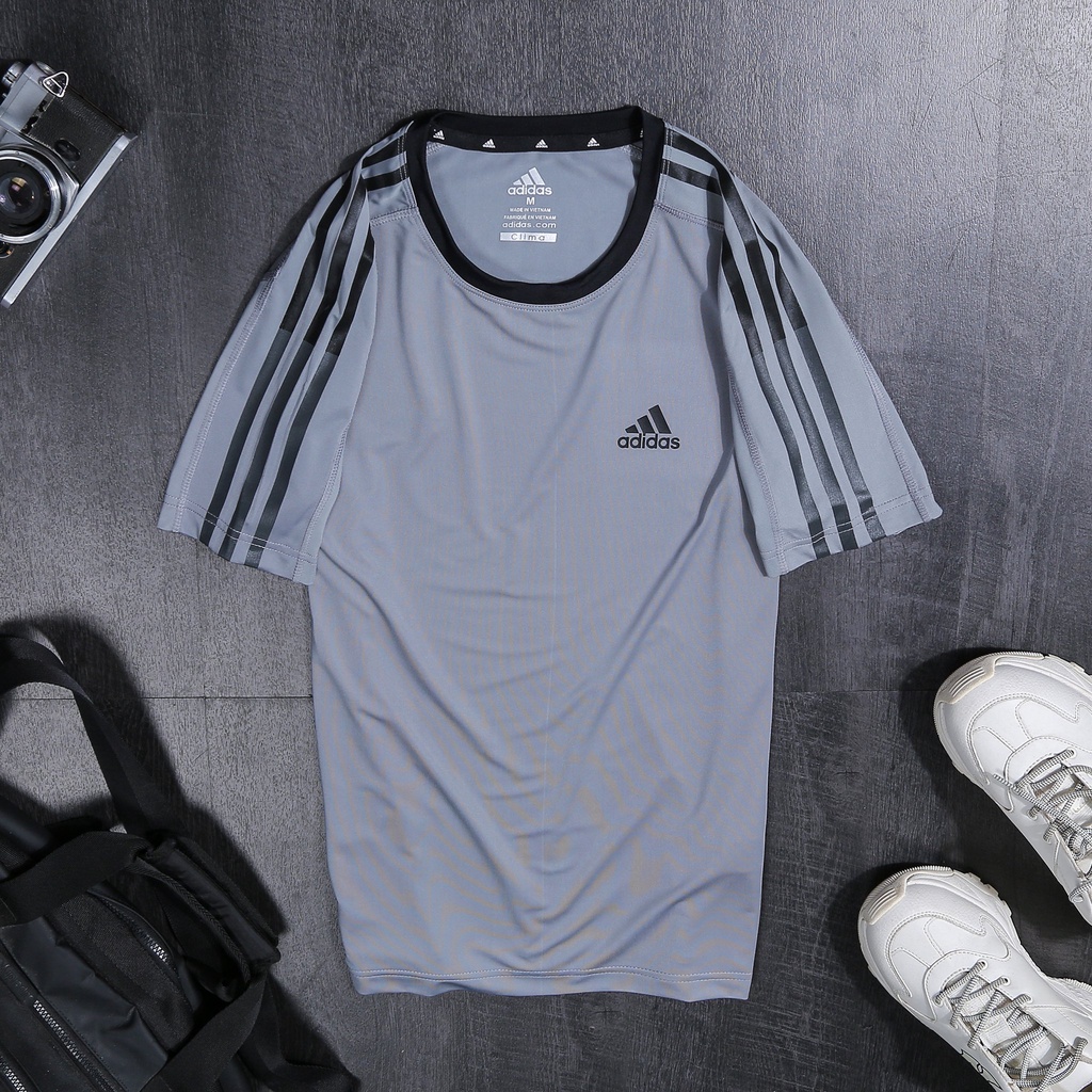 Áo phông nam Adidas 3 sọc dọc cánh tay Climachill