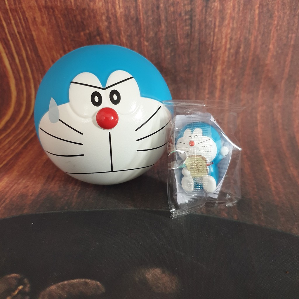 Trứng DORAEMON Kẹo Gum LOTTE