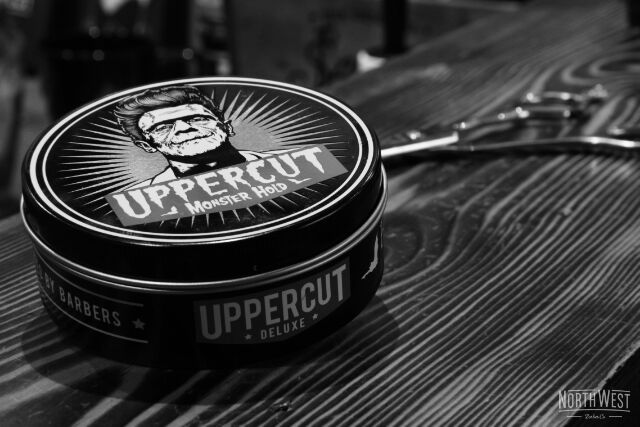 Sáp vuốt tóc UPPERCUT MONSTER HOLD giá siêu tốt