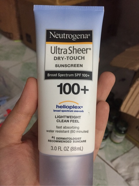 Kem chống nắng Neutrogena Ultra Sheer 100+