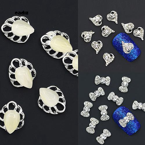 Set 10 miếng dán trang trí móng với thiết kế ấn tượng