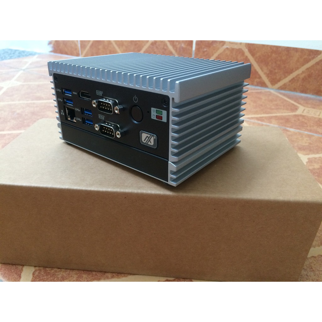 Máy tính công nghiệp eBox565-500-FL-6100U | BigBuy360 - bigbuy360.vn