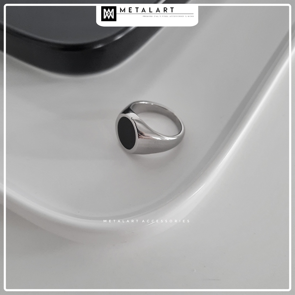 NHẪN SIGNET MẶT OVAL - FORM CHUẨN CHẤT LIỆU THÉP TITAN ĐÚC ĐẶC NGUYÊN KHỐI.