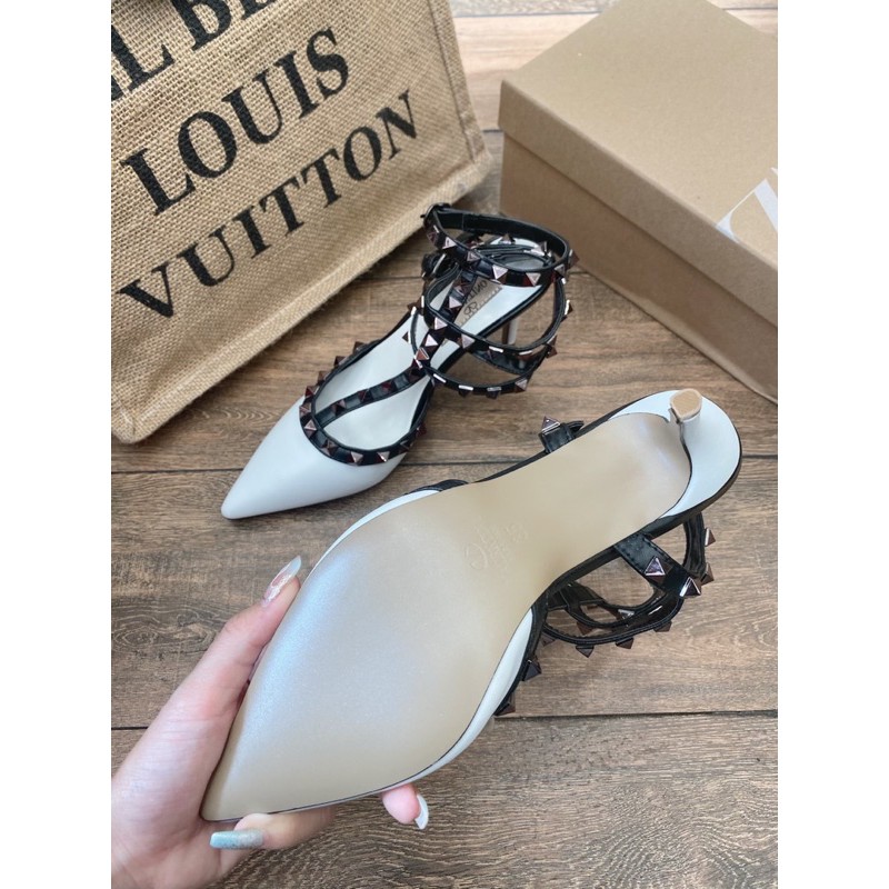 Sandal TÁN ĐINH mã mới về 3 màu siêu HOT