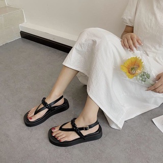 Sandal đế bánh mì quai bính