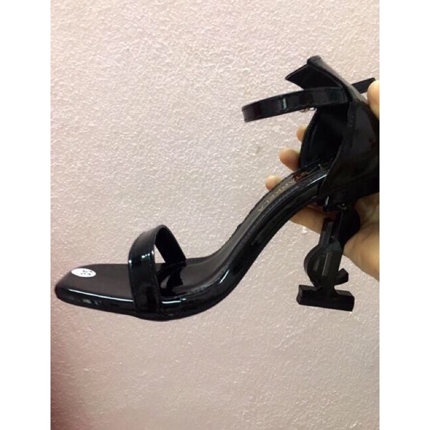 Giày Cao Gót Đế Chữ S Độc Đáo - kèm video