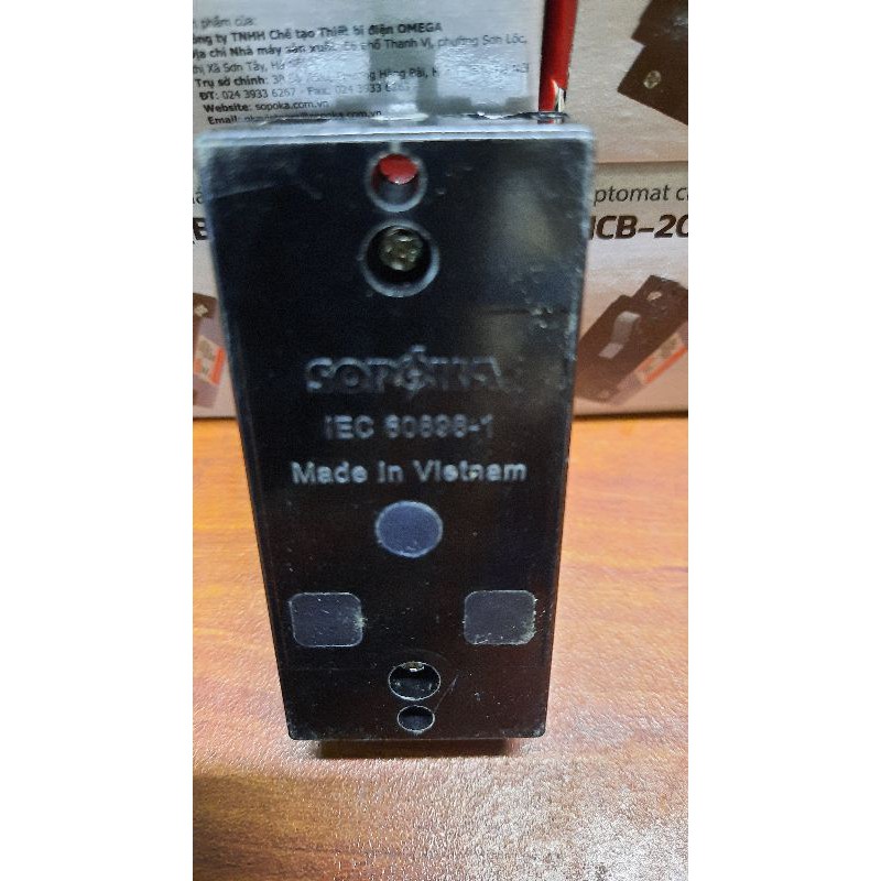 Aptomat át hộp điều hoà át hộp bình nóng lạnh cả vỏ 20a/25a SOPOKA