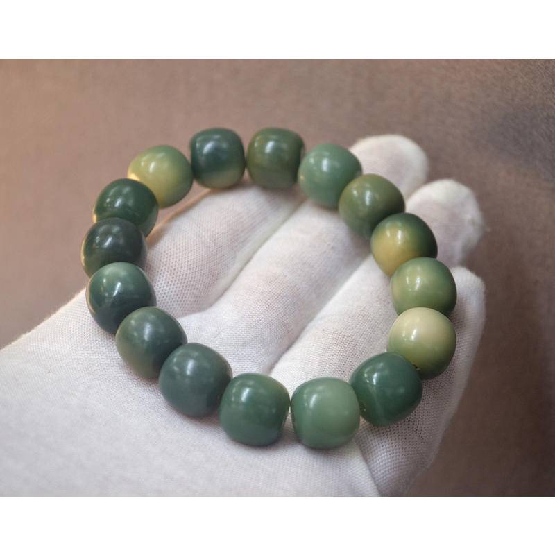 Vòng Tay Da Bồ Đề Màu Xanh Lá 12 / 13 / 14mm Cho Nam