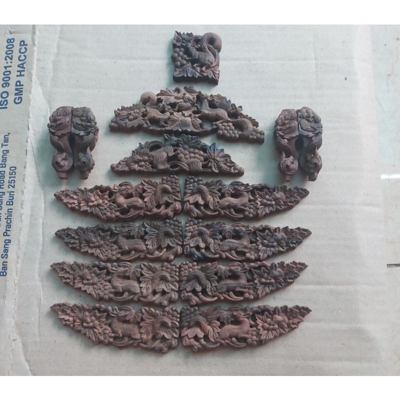 Đục  nho sóc gỗ mun 15 chi tiết lồng mào