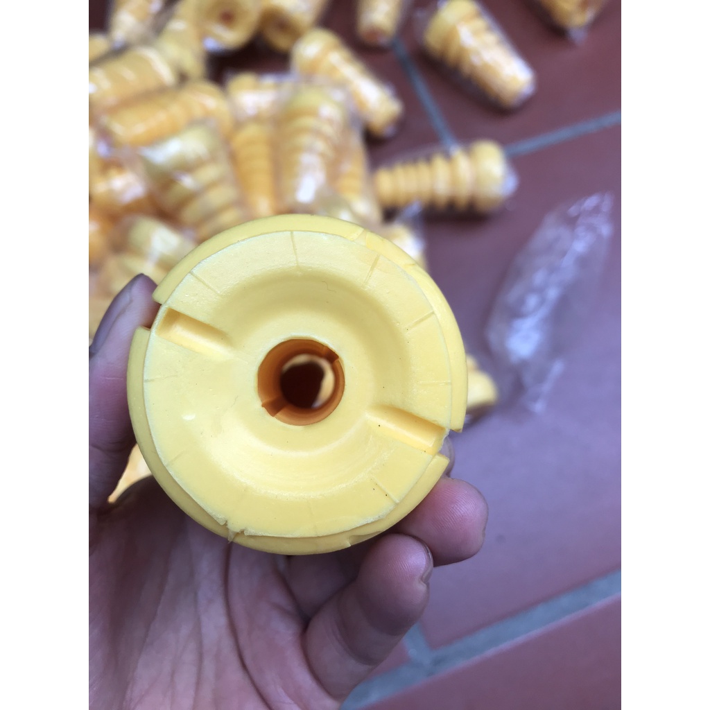 Cao Su Tăm Bông Giảm Sóc Mazda 2; 3; 6  ; CX5 .