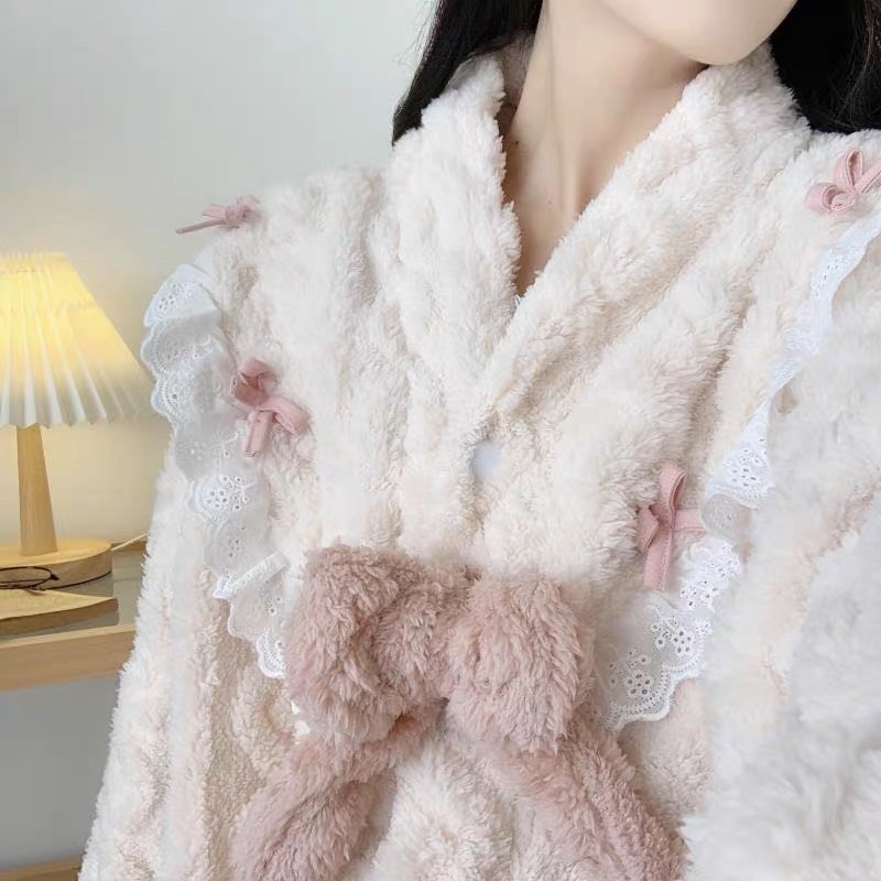 Bộ Ngủ Bông Nhung Tiểu Thư Dễ Thương