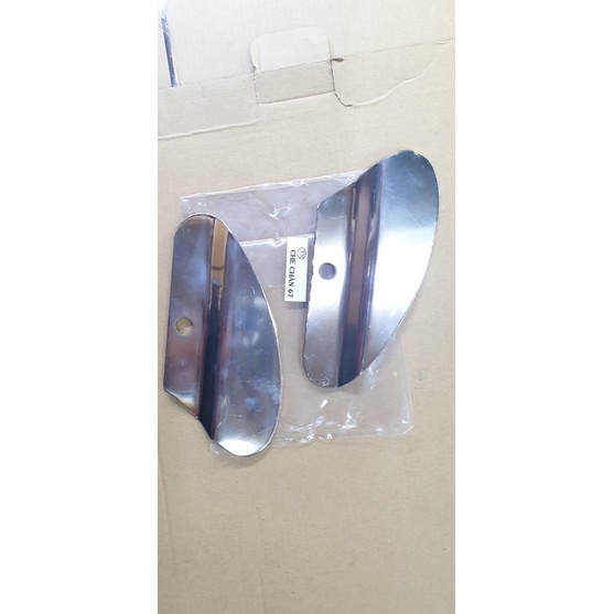 Bát gác chân inox xe 67 dày
