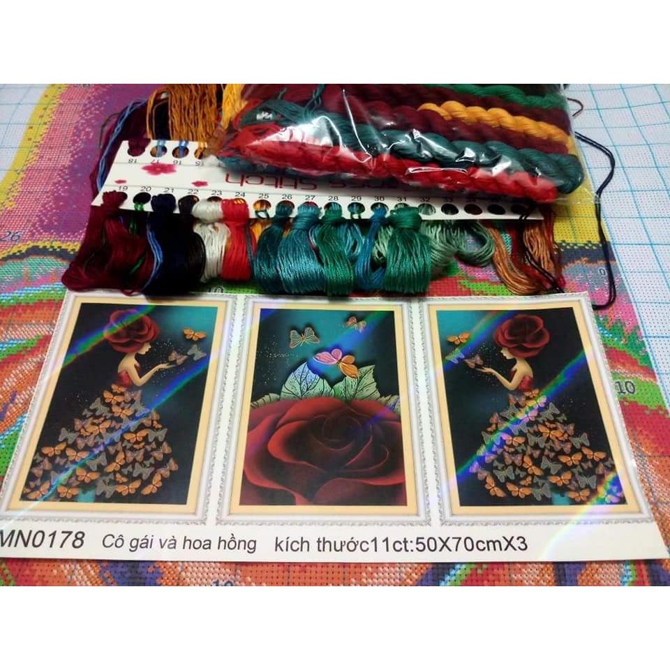 Tranh thêu kín 3 bức Hươu tài lộc - 126x58cm (tranh chưa thêu)