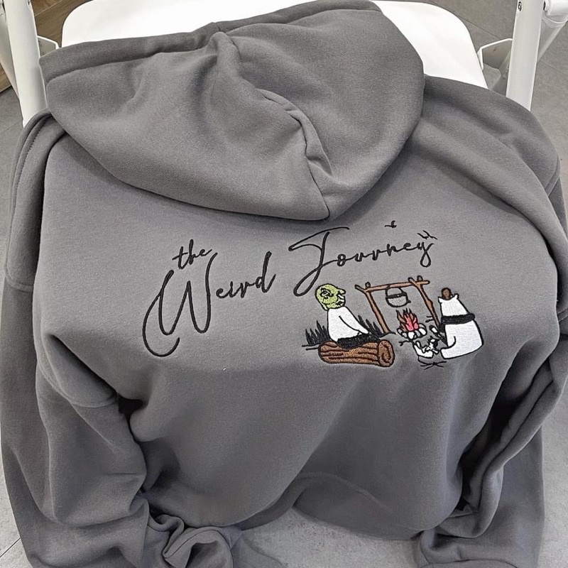 (sẵn) Áo Hoodie Nỉ Bông form rộng chữ thêu The Weird unisex (nam nữ mặc được) 2t clothes
