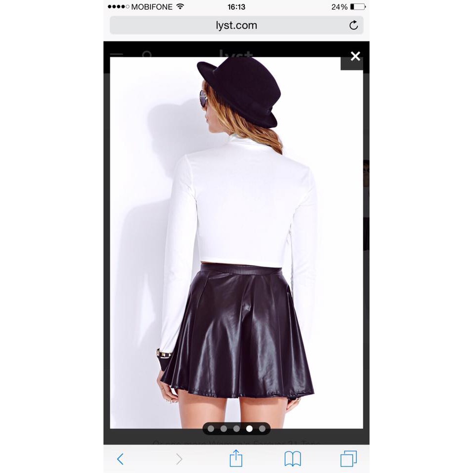 Áo thun trắng F21 dư xịn - dáng croptop ôm sát cá tính