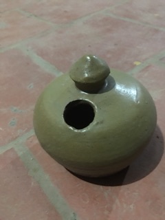 Bình đựng vôi-sản phẩm gốm phù lãng