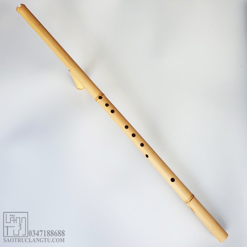 Tiêu Bát Khổng - Động Tiêu Trúc Hun Khói và Móc Khóa Còi Chim Khắc Hình