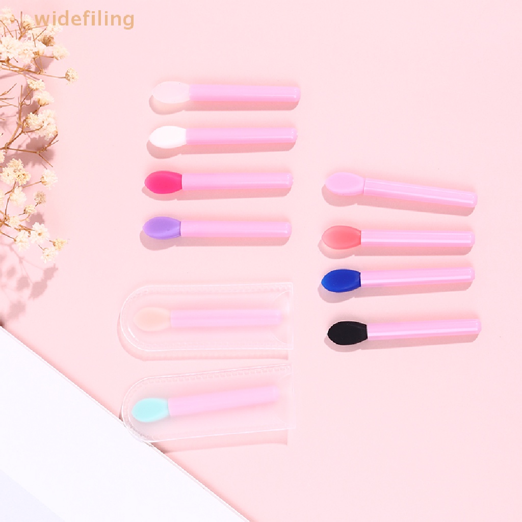 1 Cọ Trang Điểm Mắt / Môi Bằng Silicone Tiện Dụng
