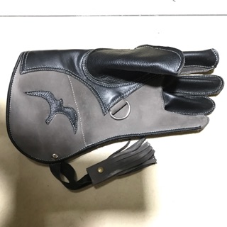 Găng tay da bò cao cấp 2 lớp dài 30 cm (Mẫu logo chim cắt nhỏ)