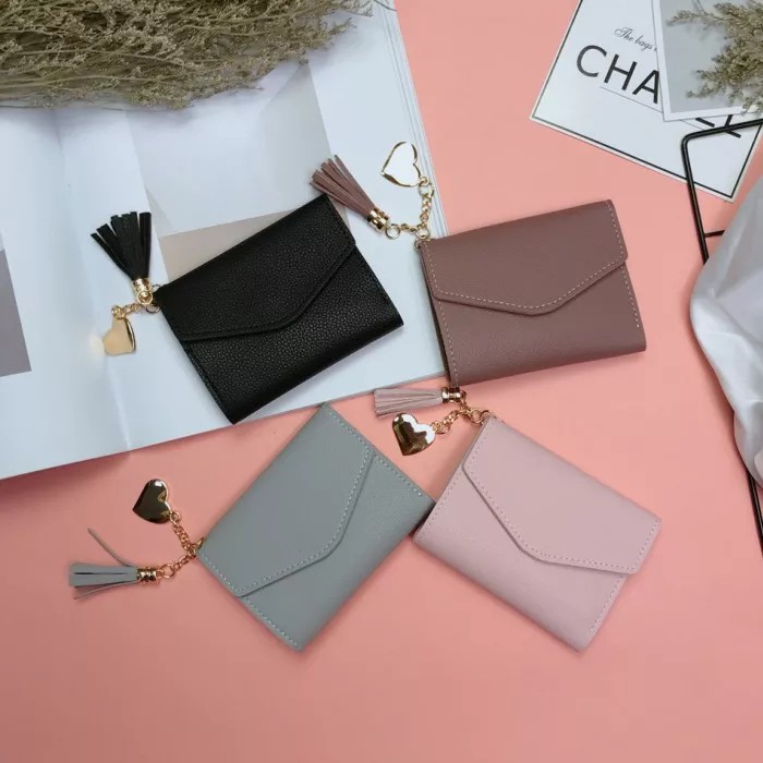Ví Ngắn Tua Rua Phối Trái Tim Xinh Xắn VI123