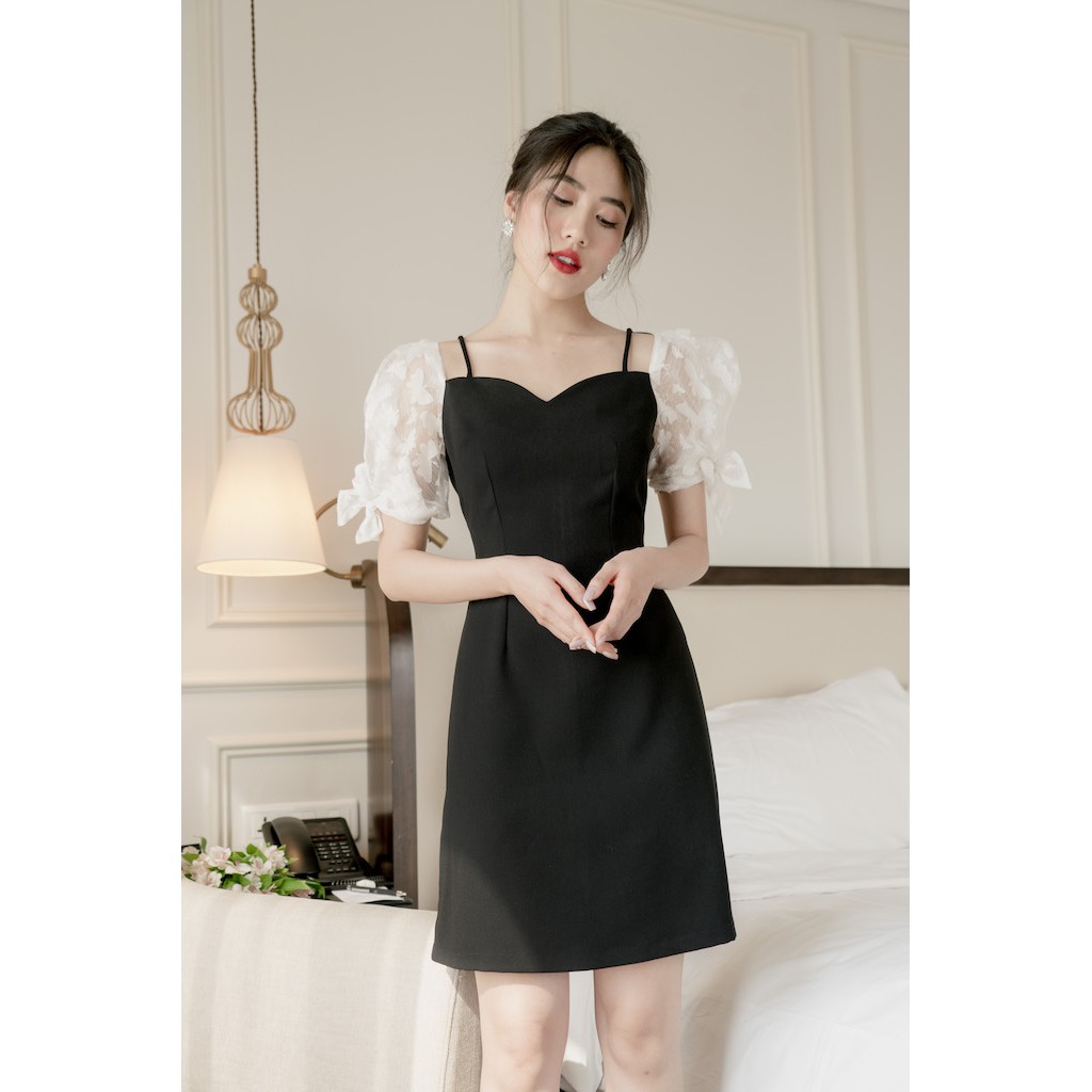 [Mã FAMALLT5 giảm 15% đơn 150k] RẬP - Đầm Đen Hai Dây Tay Ren Bướm - R 02