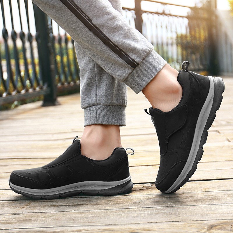 High Quality Anti-Slip Mountain Sneakers For Men